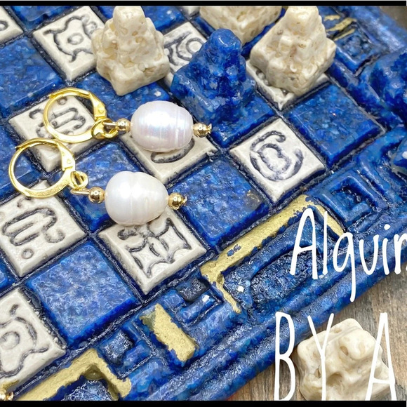 Modest fresh water pearl drops gold dangle statement earrings/manifesting wisdom - Picture 1 of 3